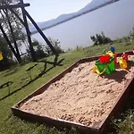 O.w. Lazur Nad Jeziorem Maison d'hôtes
