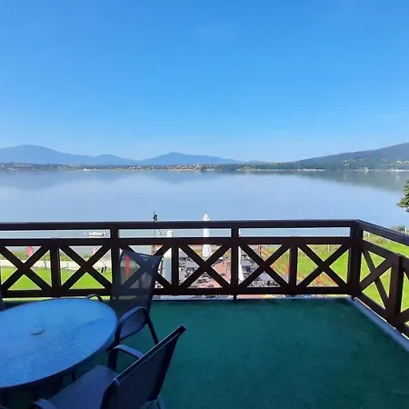 O.w. Lazur Nad Jeziorem Pensión 3*