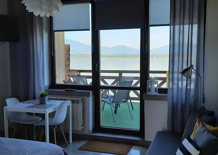 O.w. Lazur Nad Jeziorem